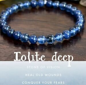 Iolite gemstone beaded bracelet